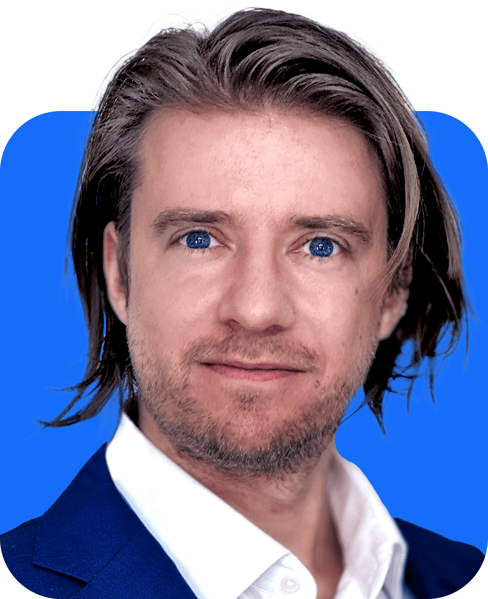 Porträt von Bastian Halbach.